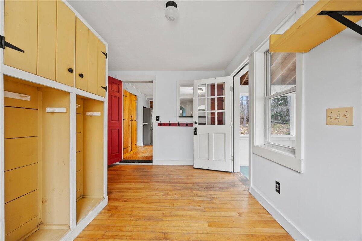 80 Skillin Road Cumberland, ME 04021 - Photo 8 of 37 Mudroom looking toward Kitchen