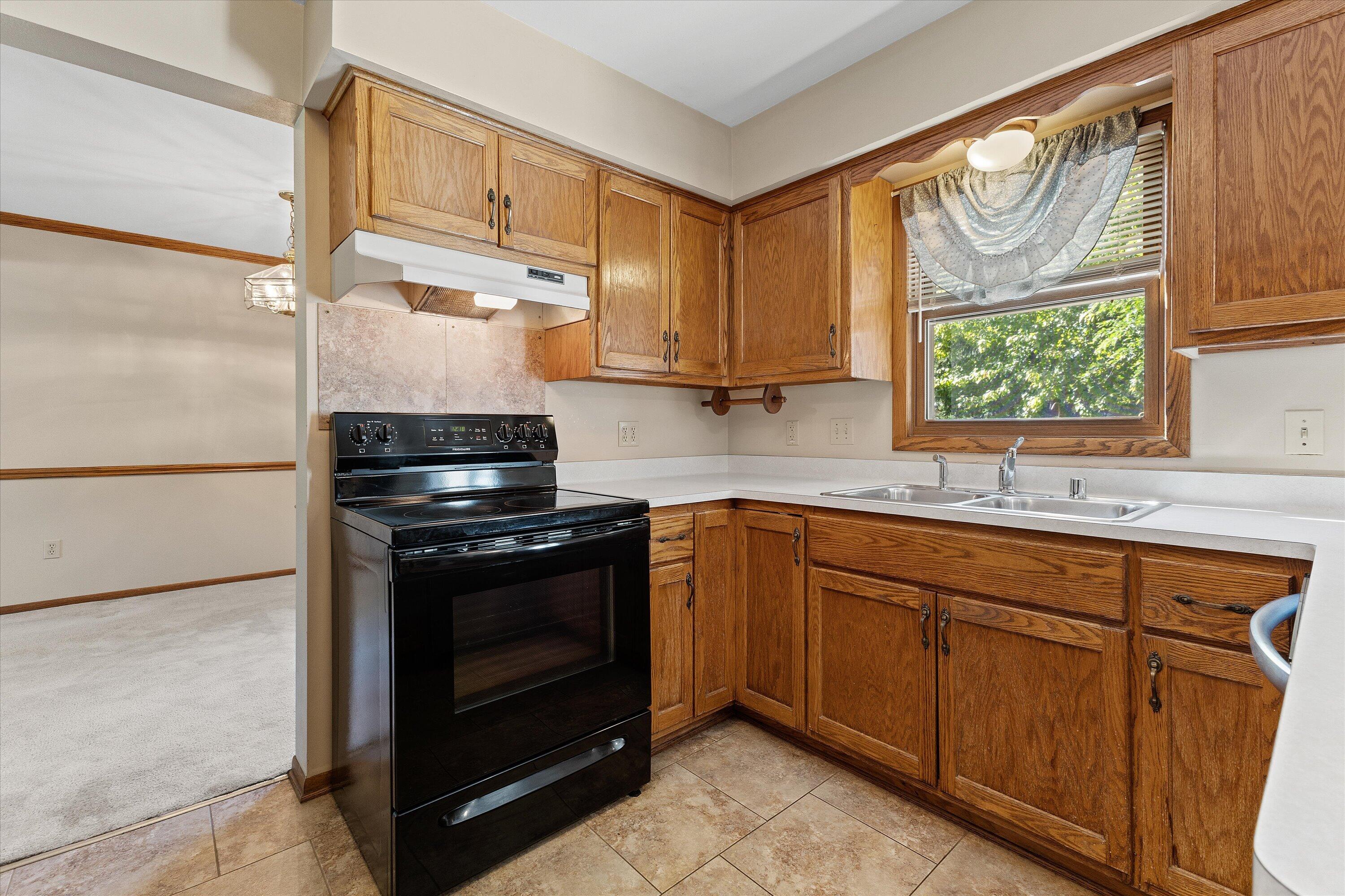 5630 Rachel Glen Caledonia, WI 53402 - Photo 15 of 43 16-KCM-84