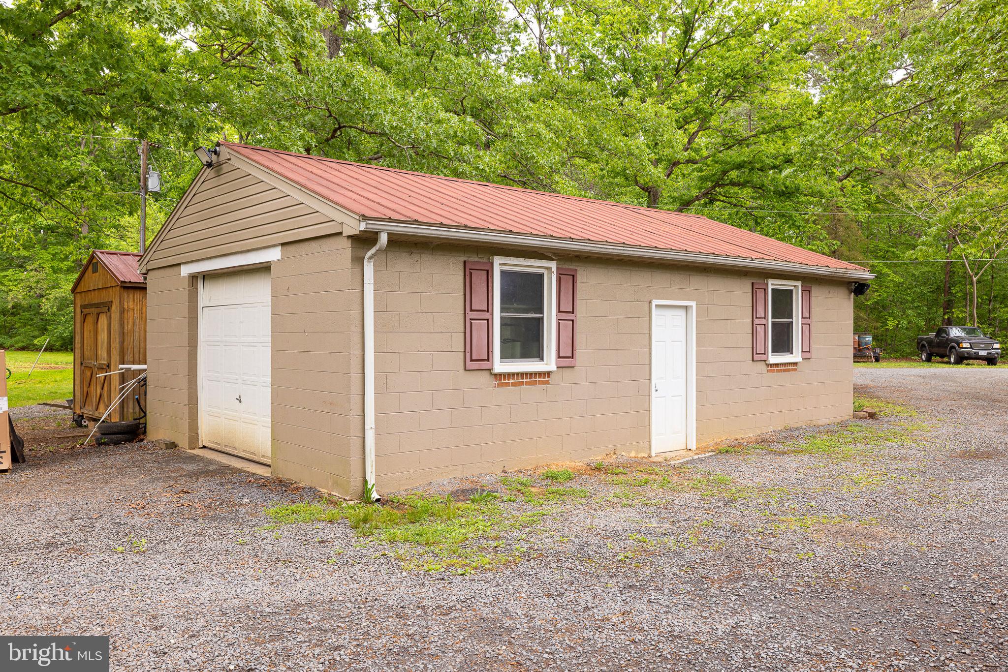 16492 Cox Mill Road Orange, VA 22960 - Photo 19 of 52 Workshop/Garage
