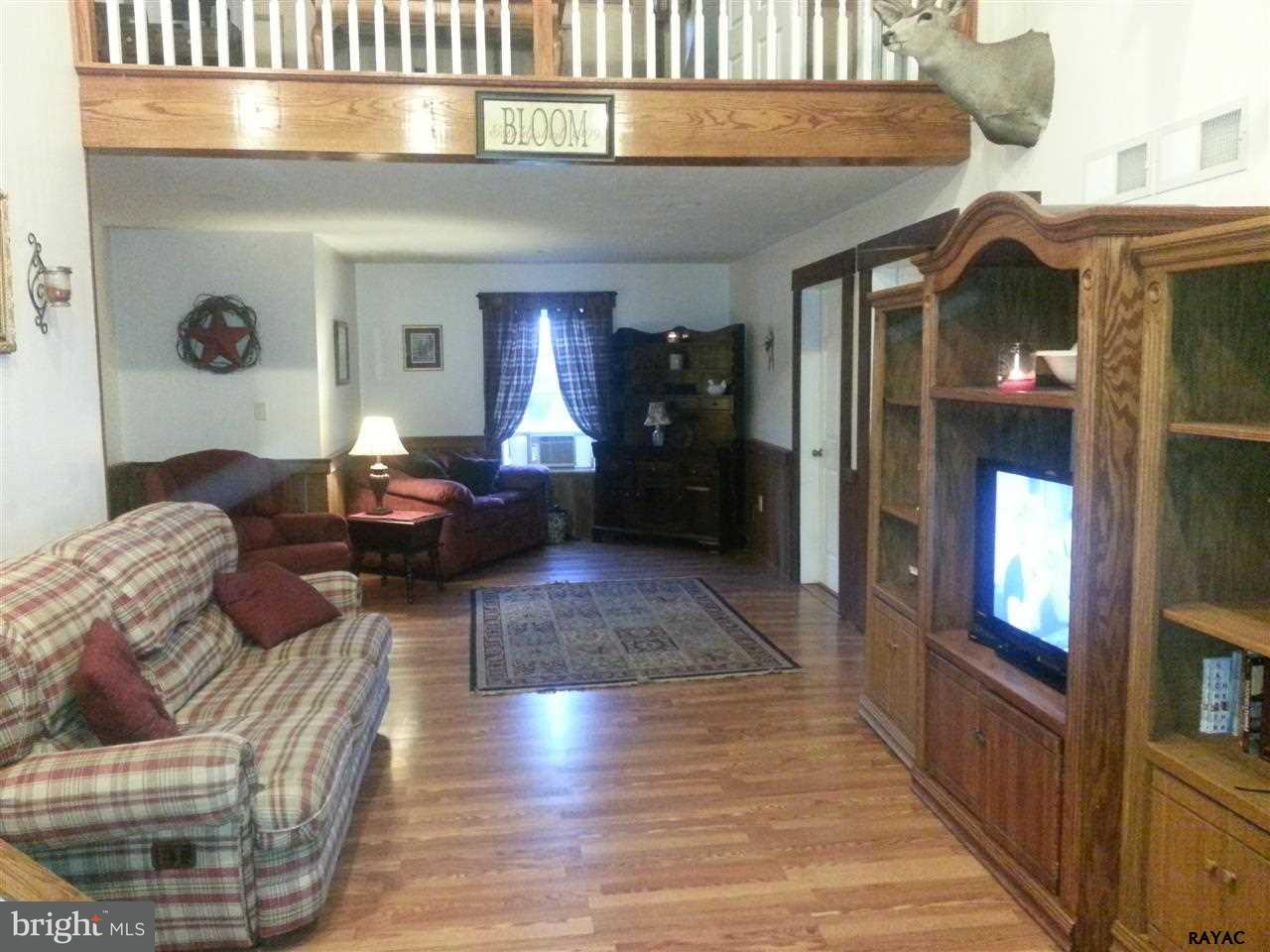8601 Orchard Road Spring Grove, PA 17362 - Photo 4 of 28