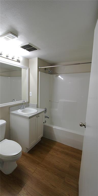 8122 45th Court East, Unit 3 Sarasota, FL 34243 - Photo 6 of 15