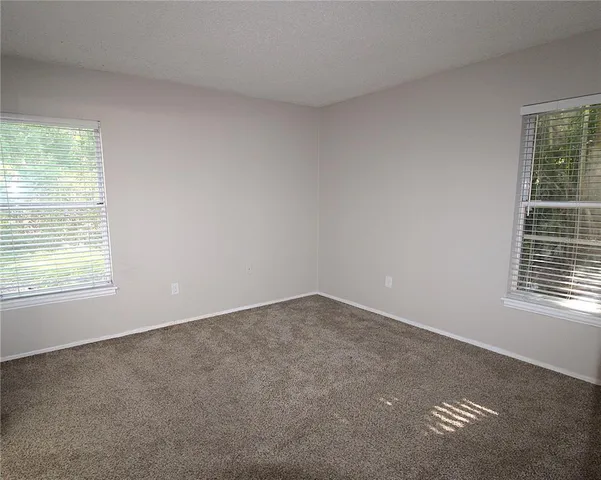 $1,650 | 8122 45th Court East, Unit 3, Sarasota, FL 34243