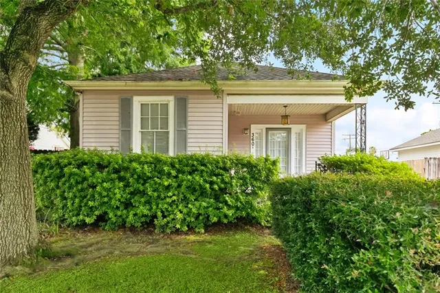 $369,000 | 360 Vinet Avenue, Jefferson, LA 70121