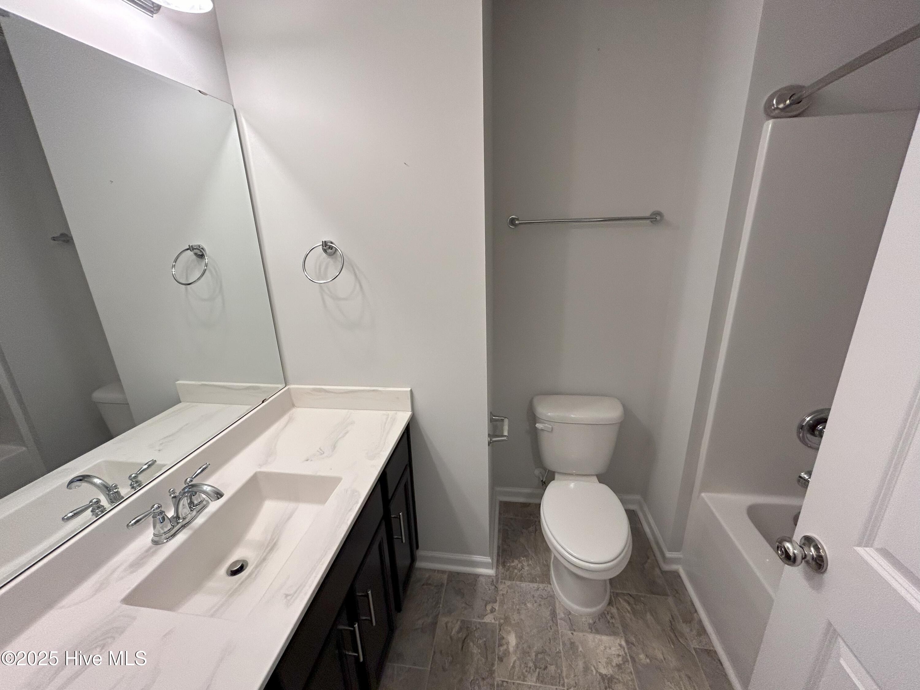 84 Aspen Road Hampstead, NC 28443 - Photo 22 of 28 Hallway bathroom