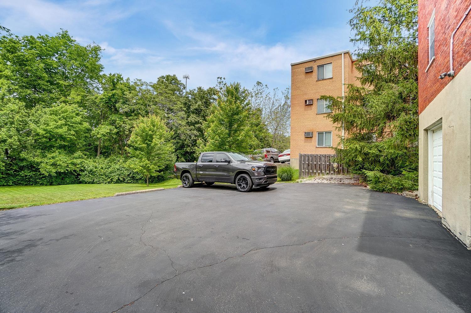 6255 Cheviot Road Cincinnati, OH 45247 - Photo 38 of 44 Gallery Image 38