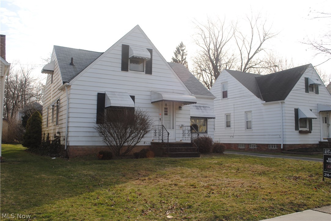 1091 Irene Road Lyndhurst, OH 44124 - Photo 4 of 26