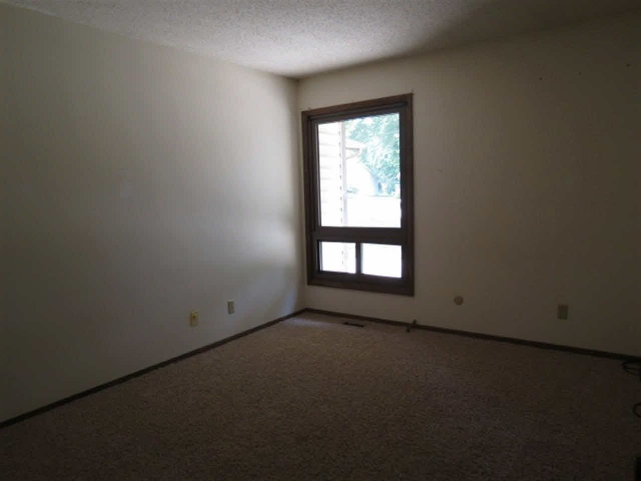5309 North Moore Road Muncie, IN 47304 - Photo 13 of 17