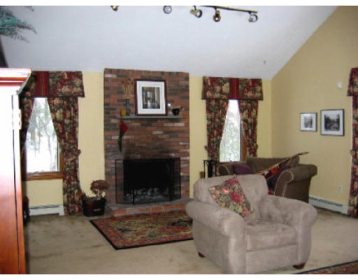 127 Chestnut Street Upton, MA 01568 - Photo 8 of 14 Gallery Image 8
