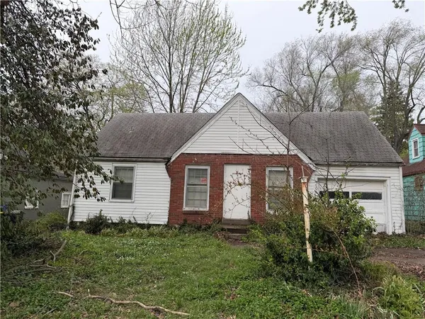 $100,000 | 7708 Grand Avenue, Kansas City, MO 64114
