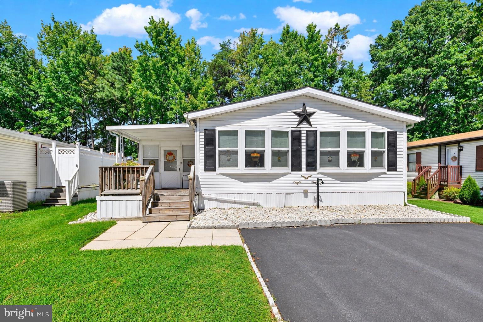 135 Rodeo Circle Middle River, MD 21220 - Photo 1 of 19 Gallery Image 1