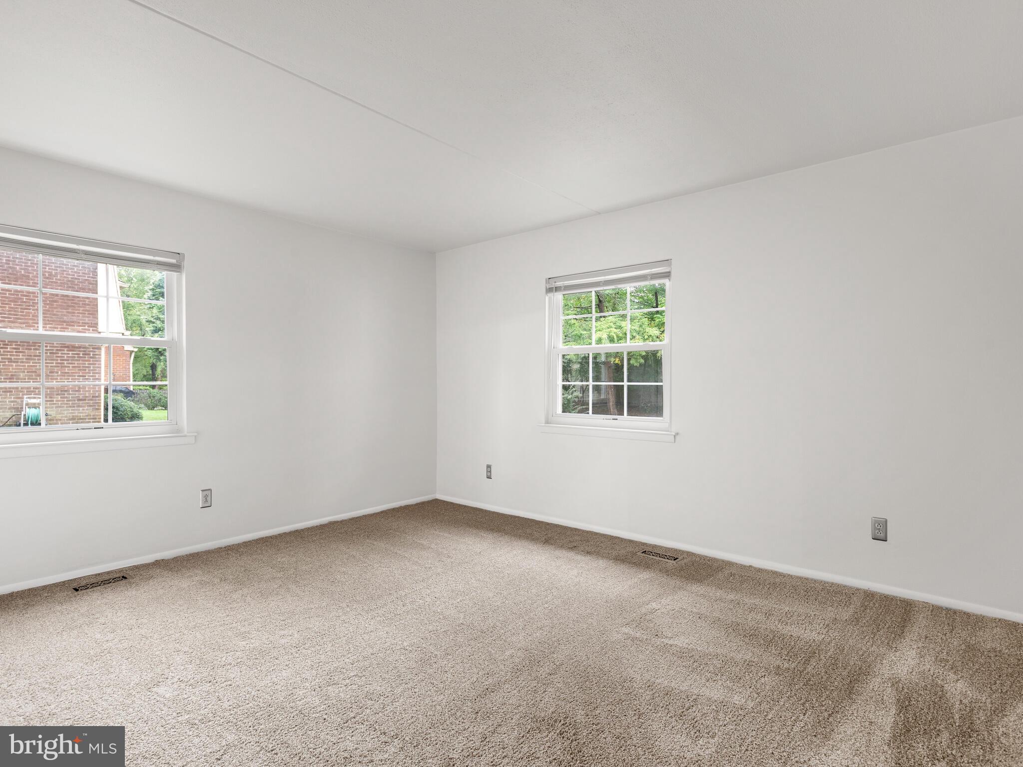 93 Old Forge Crossing, Unit 93 Devon, PA 19333 - Photo 17 of 34 Main Bedroom