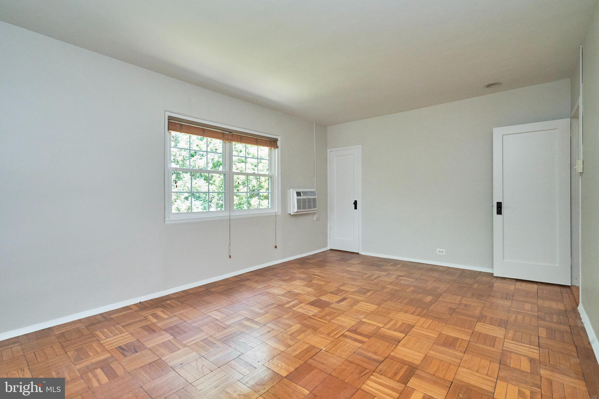 3314 Gunston Road, Unit 7303314 Alexandria, VA 22302 - Photo 25 of 42 Primary bed