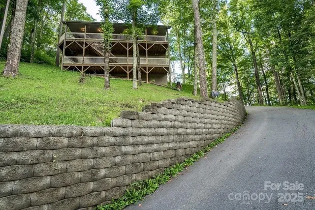 $419,000 | 70 Double Back Lane, Mars Hill, NC 28754