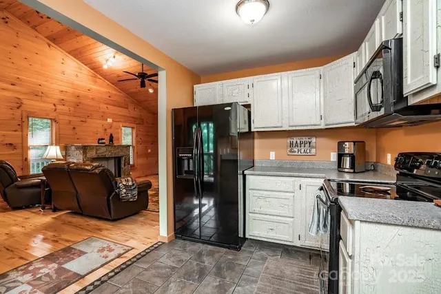 $419,000 | 70 Double Back Lane, Mars Hill, NC 28754