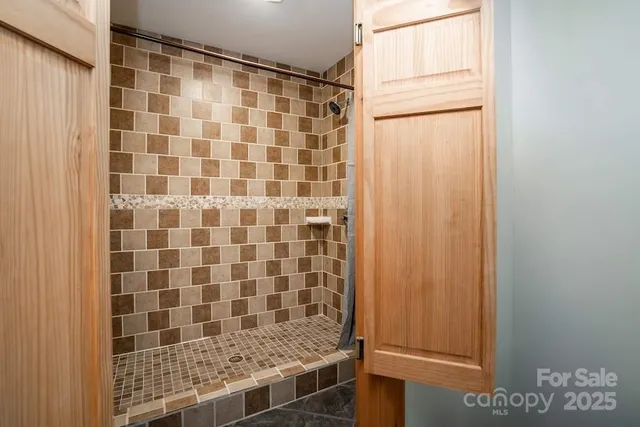 $419,000 | 70 Double Back Lane, Mars Hill, NC 28754