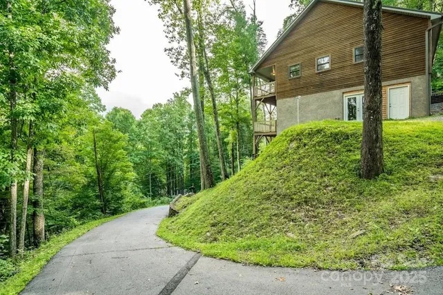 $419,000 | 70 Double Back Lane, Mars Hill, NC 28754