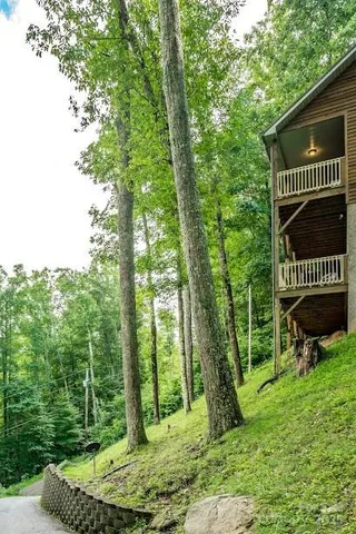 $419,000 | 70 Double Back Lane, Mars Hill, NC 28754