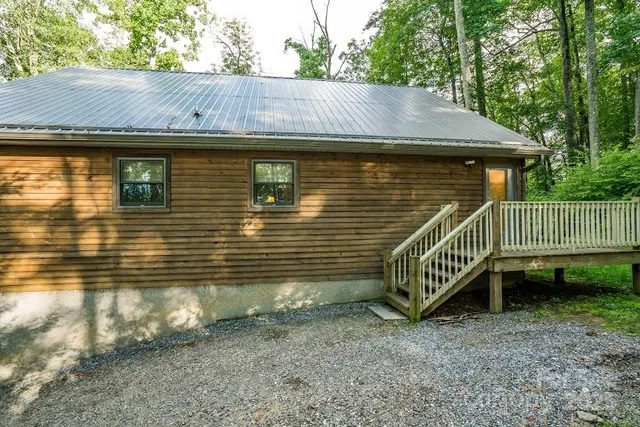 $419,000 | 70 Double Back Lane, Mars Hill, NC 28754