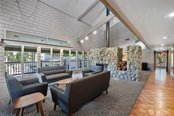 $2,600 | 6236 137th Place Northeast, Unit 229, Redmond, WA 98052