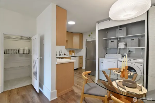 $2,600 | 6236 137th Place Northeast, Unit 229, Redmond, WA 98052