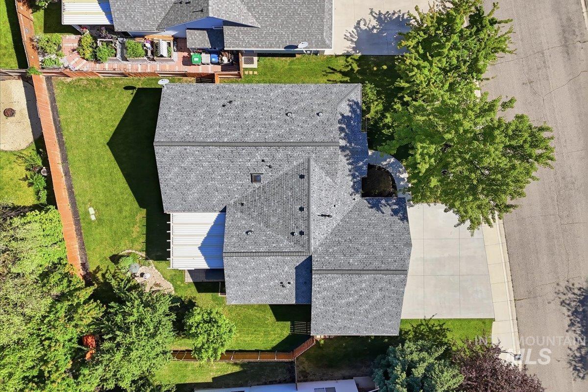 2075 North Springland Place Boise, ID 83713 - Photo 43 of 49 New asphalt shingle roof with multiple gables