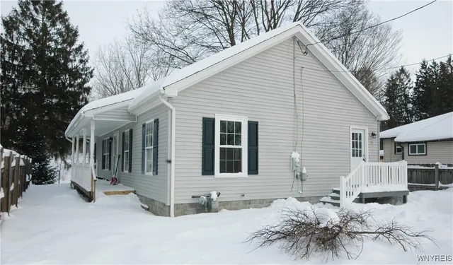 $199,900 | 70 Church Street, Le Roy, NY 14482