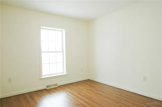 $199,900 | 70 Church Street, Le Roy, NY 14482