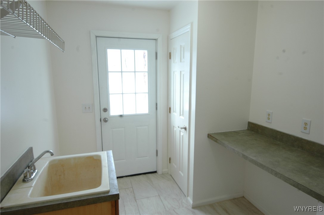 70 Church Street Le Roy, NY 14482 - Photo 15 of 18