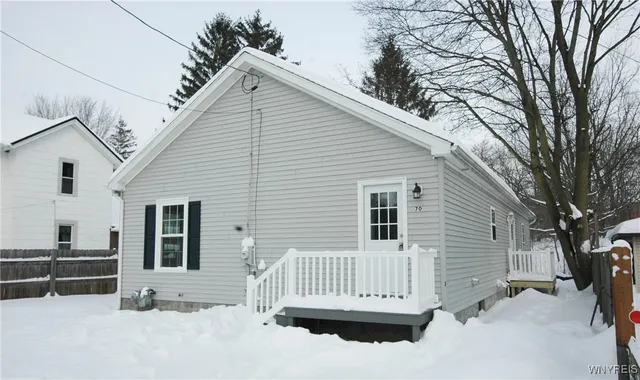 $199,900 | 70 Church Street, Le Roy, NY 14482