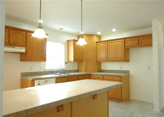 $199,900 | 70 Church Street, Le Roy, NY 14482