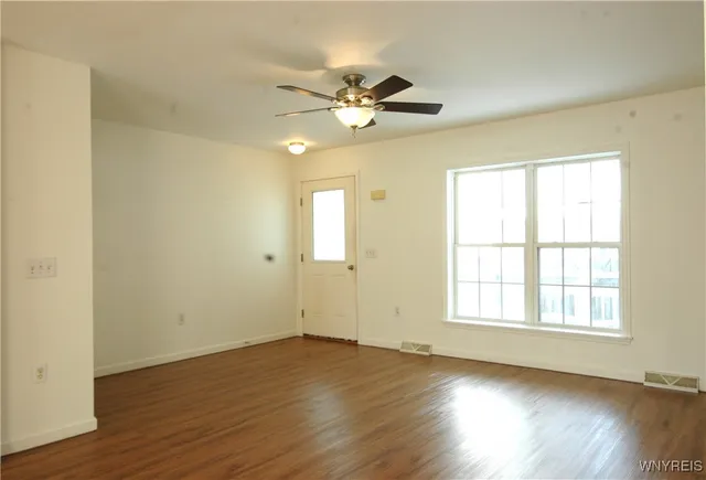 $199,900 | 70 Church Street, Le Roy, NY 14482