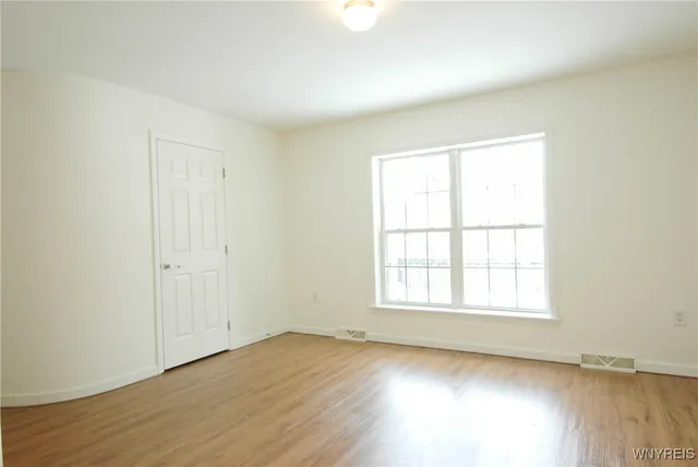 $199,900 | 70 Church Street, Le Roy, NY 14482