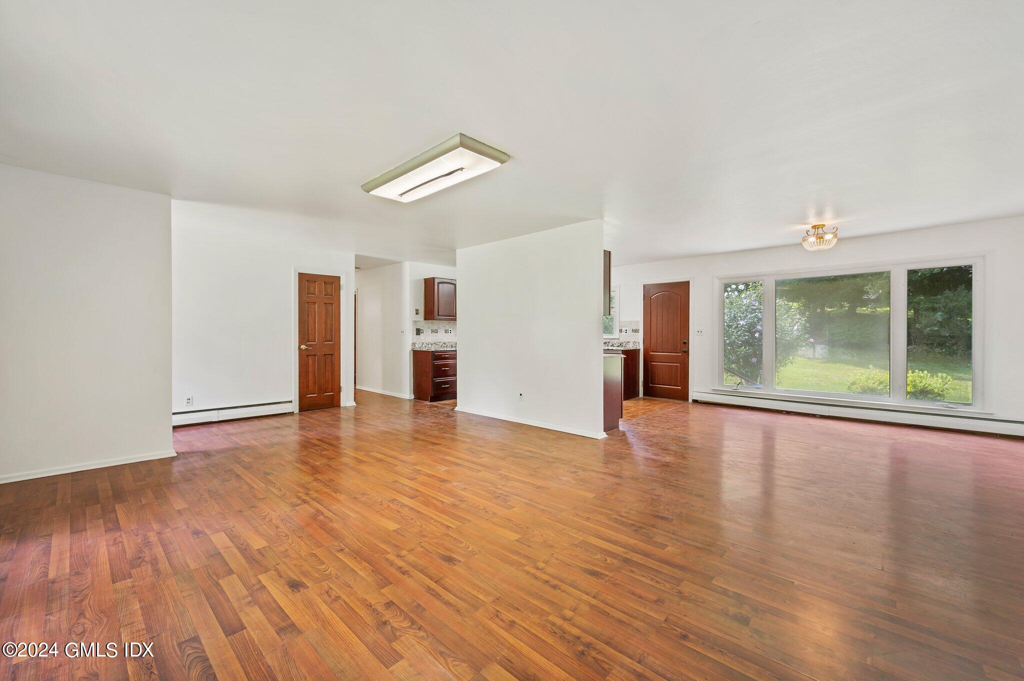 25 Mary Lane Riverside, CT 06878 - Photo 5 of 18 4 - 25 Mary Lane