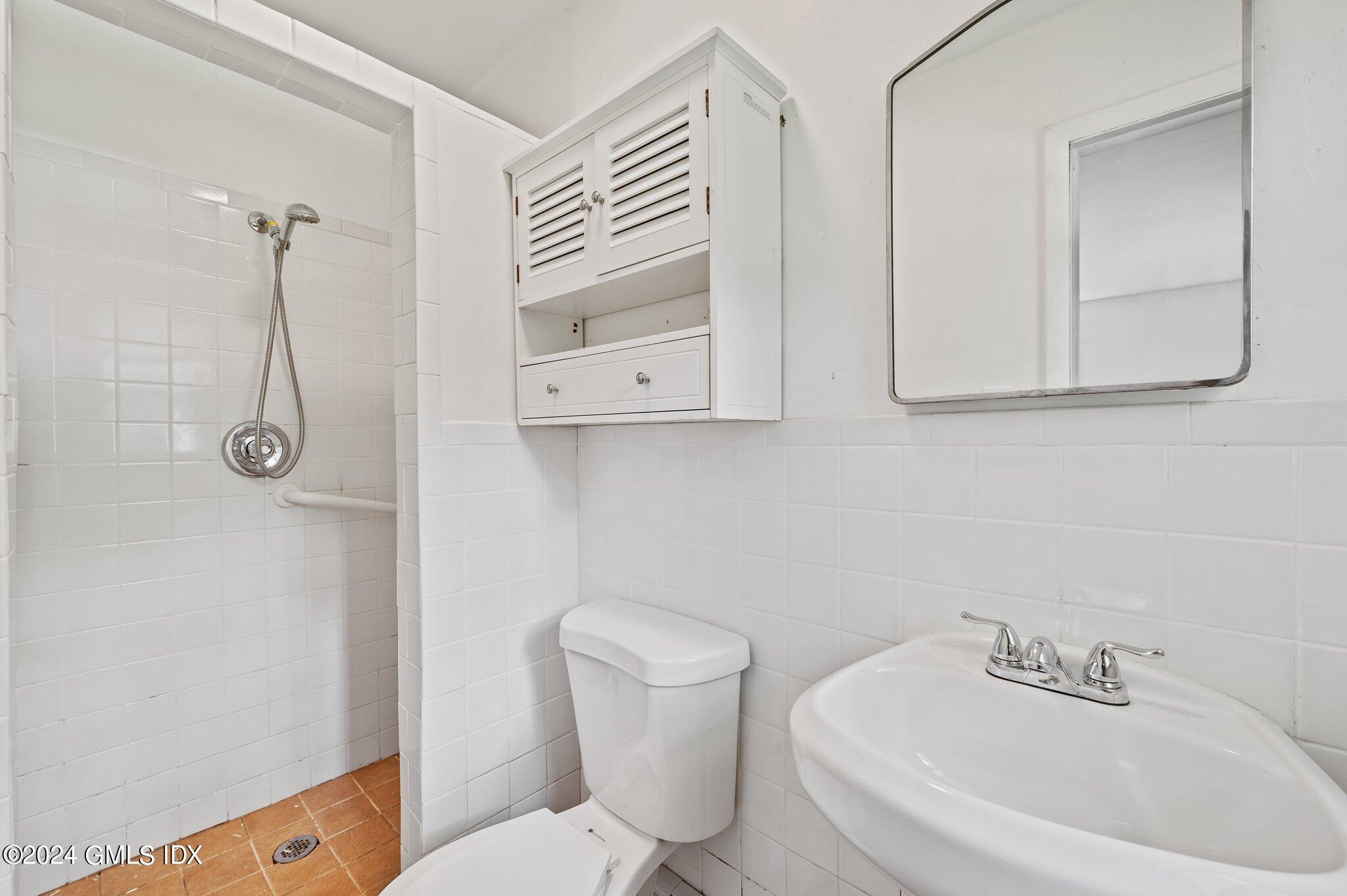 25 Mary Lane Riverside, CT 06878 - Photo 10 of 18 9 - 25 Mary Lane