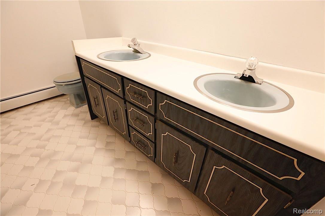 23001 Currie Road South Lyon, MI 48178 - Photo 28 of 63 _I0A1896 (1).jpg