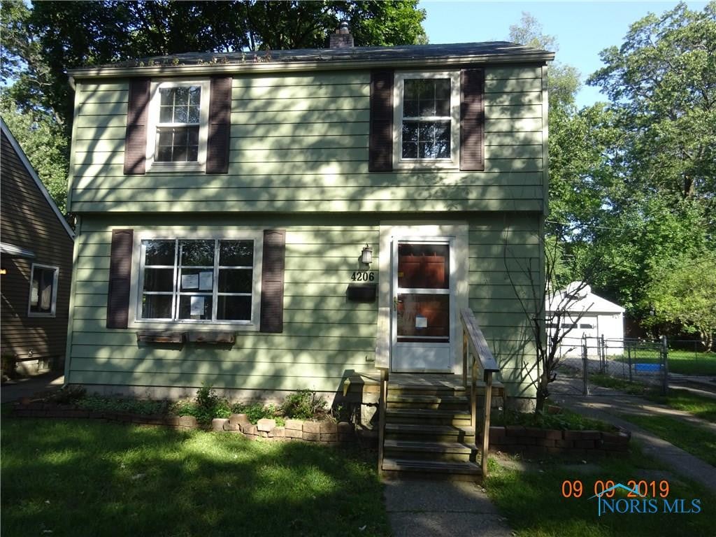 4206 Bowen Road Toledo, OH 43613 - Photo 2 of 13 Photo 2