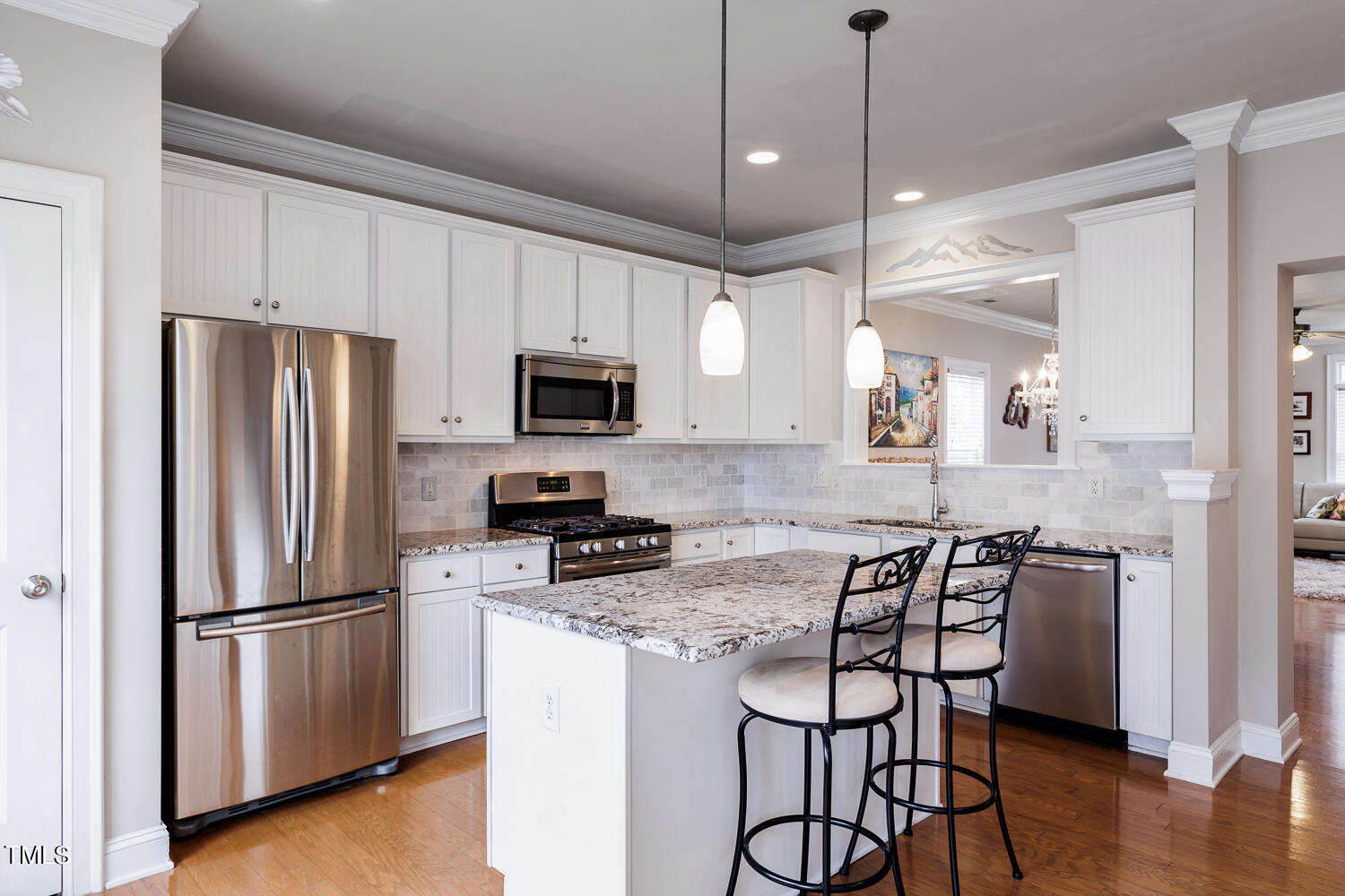 7833 ACC Boulevard Raleigh, NC 27617 - Photo 11 of 38 Interiors-3