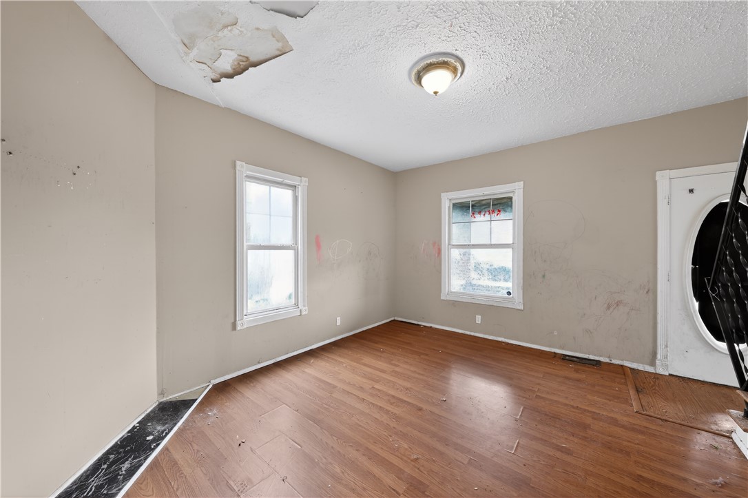 205 Rita Street Dayton, OH 45404 - Photo 7 of 34 This interior offers abundant natural light with durable flooring, ready for your personalized touch.