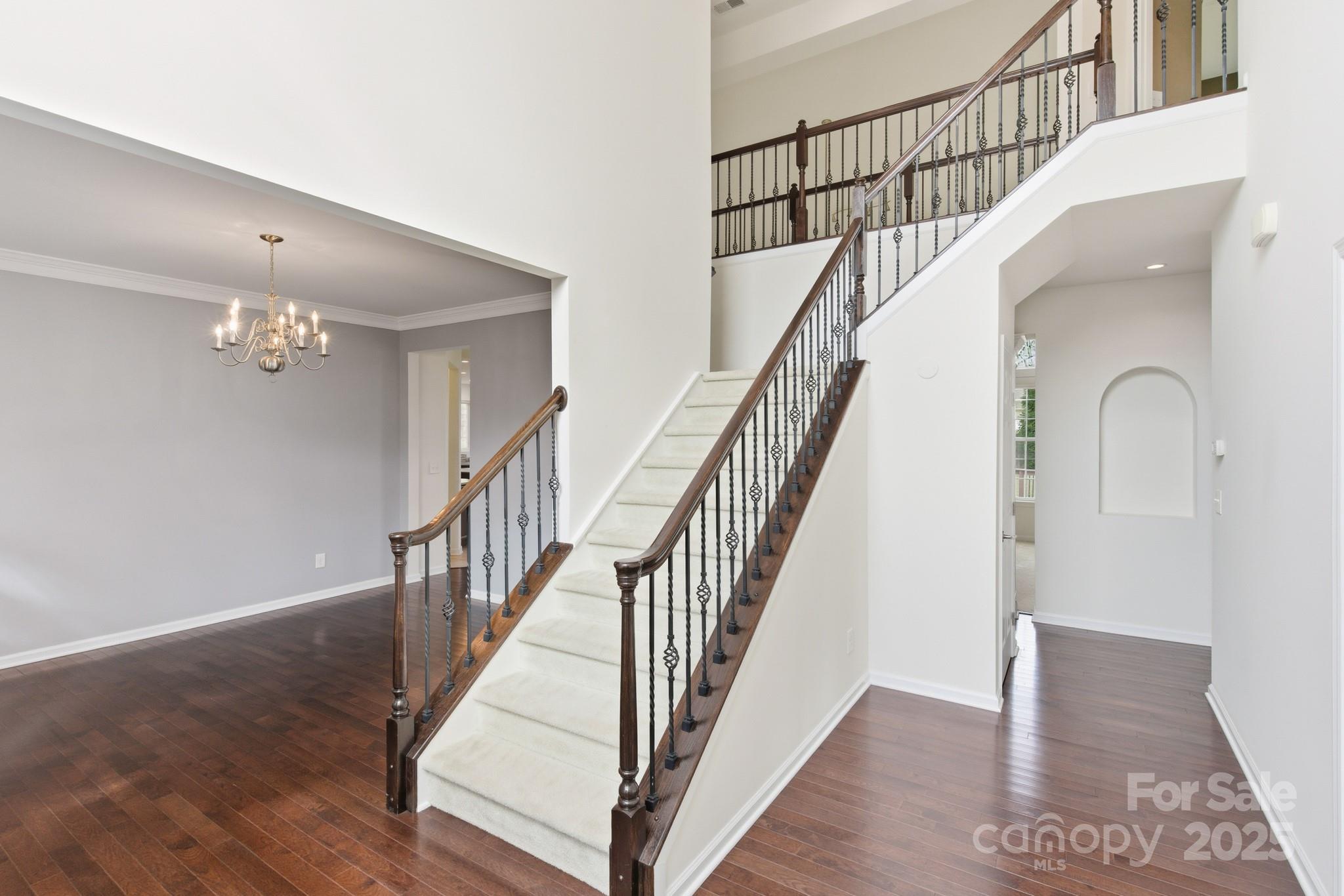 7718 Wiltshire Ridge Road Charlotte, NC 28269 - Photo 4 of 46 Gallery Image 4