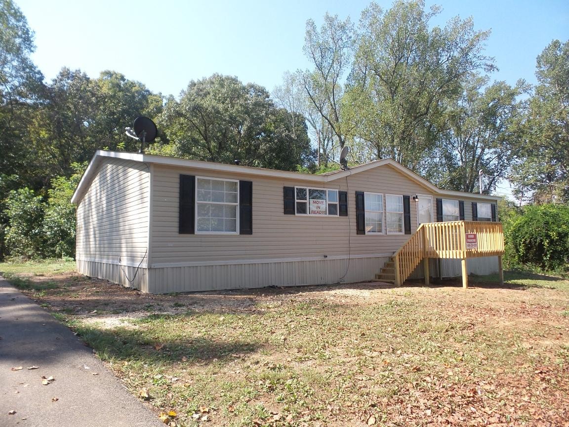 208 Cox Road Loudon, TN 37774 - Photo 1 of 19 Gallery Image 1