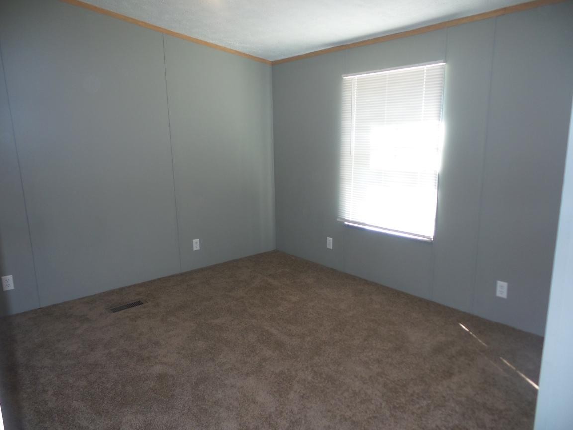 208 Cox Road Loudon, TN 37774 - Photo 11 of 19 Gallery Image 11