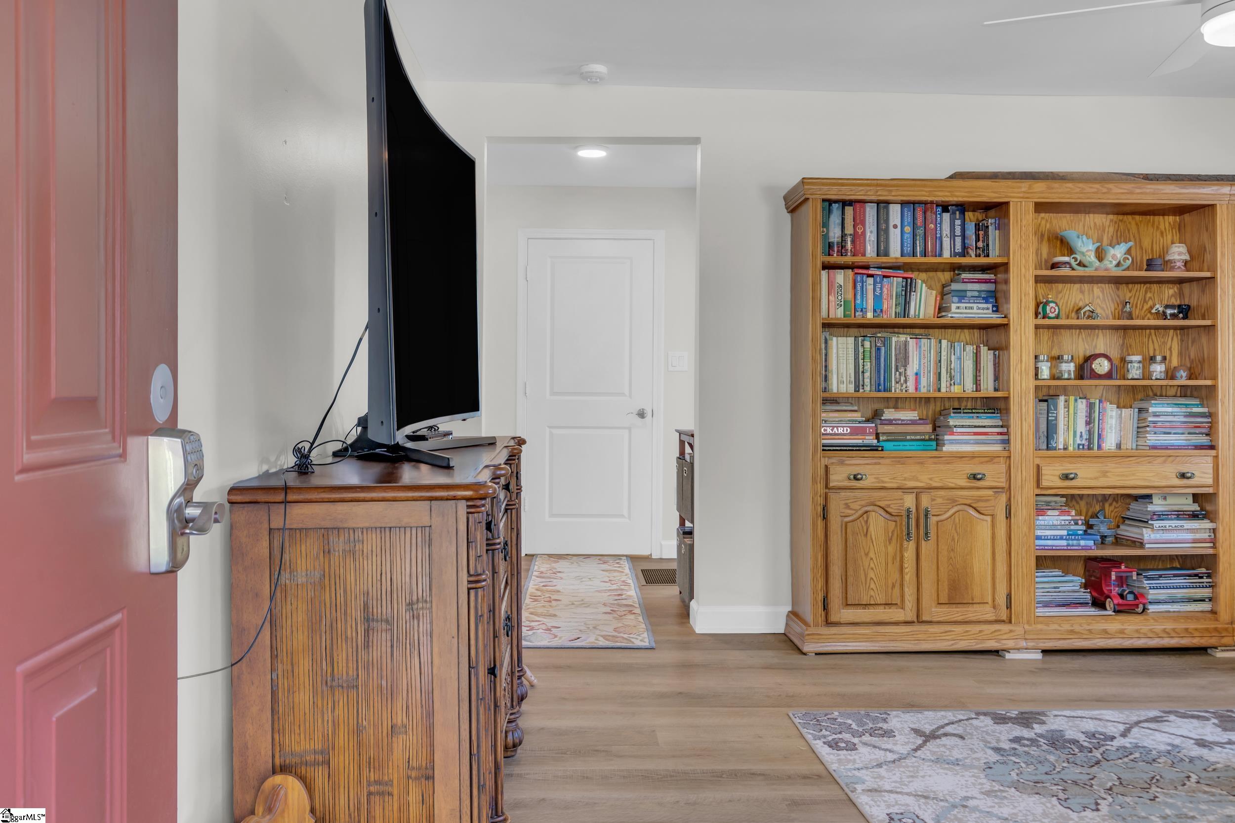 422 Old Georgia Road Pelzer, SC 29669 - Photo 3 of 36 Gallery Image 3