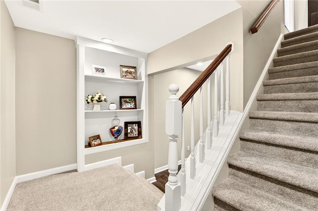 565 Old Lathemtown Road Canton, GA 30115 - Photo 43 of 73 a view of entryway and hall