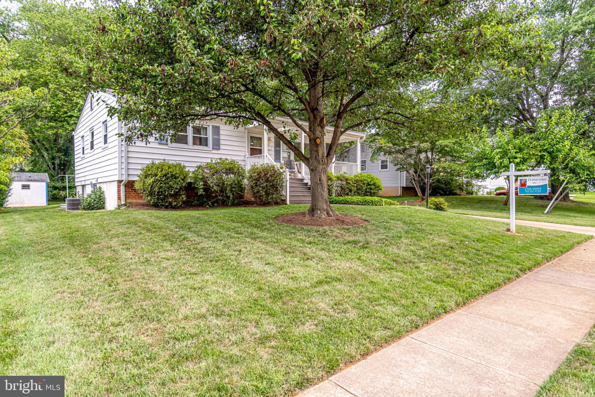 1732 Olney Road Falls Church, VA 22043 - Photo 4 of 33 Gallery Image 4