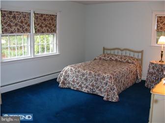 17 Ravine Road Ewing, NJ 08628 - Photo 9 of 10 Bedroom 3