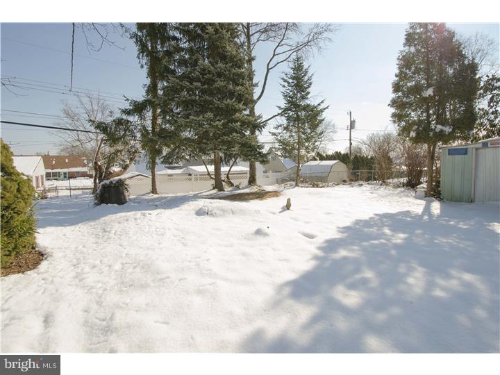 10 Crystal Road Levittown, PA 19057 - Photo 20 of 23