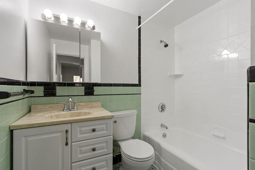 53 Red Barn Road Wayland, MA 01778 - Photo 18 of 28