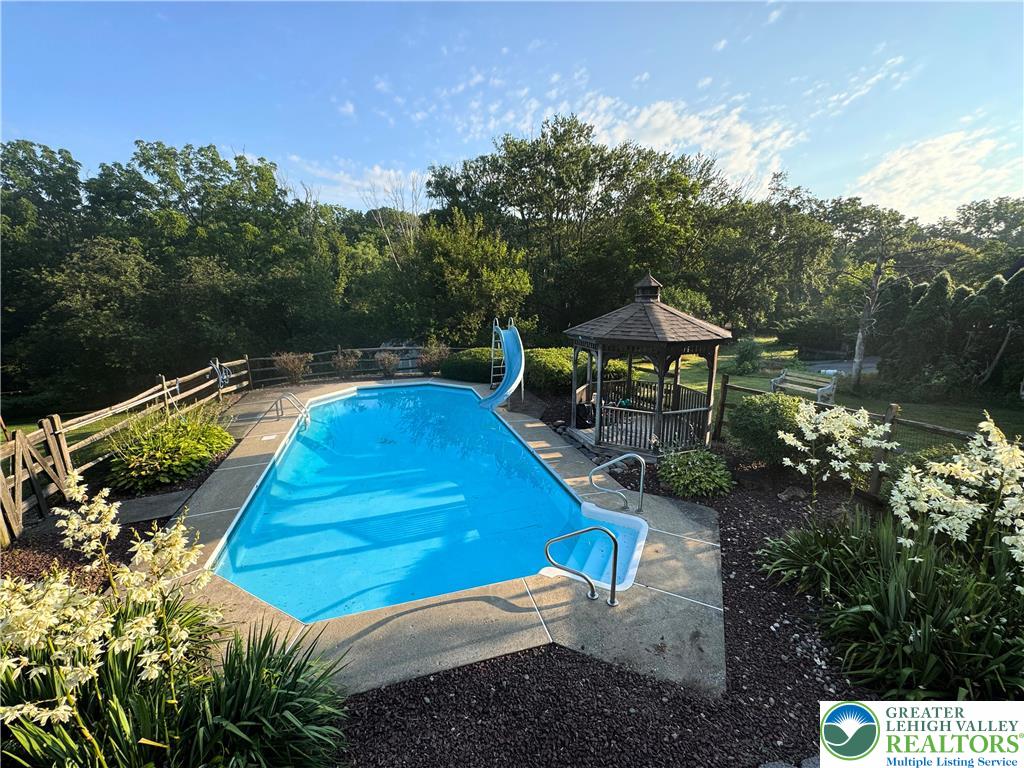 5271 Hillside Road Northampton, PA 18067 - Photo 12 of 61 Gallery Image 12