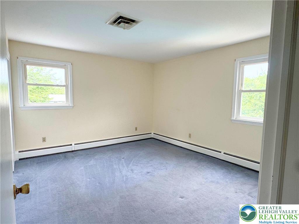 5271 Hillside Road Northampton, PA 18067 - Photo 36 of 61 Primary Bedroom