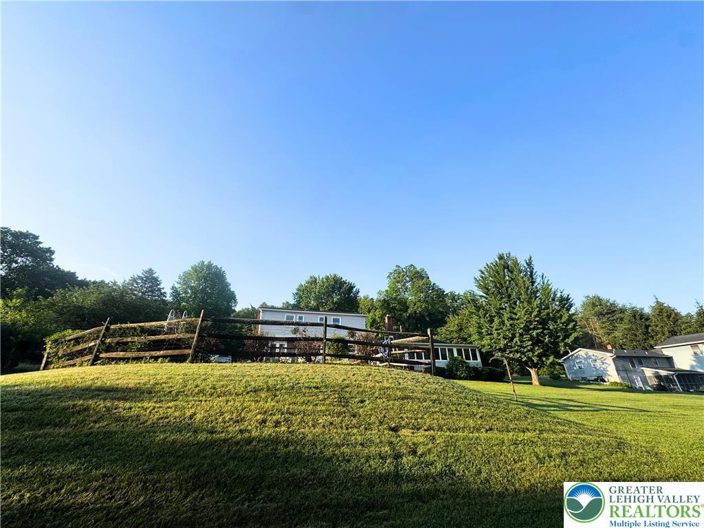 5271 Hillside Road Northampton, PA 18067 - Photo 8 of 61 Gallery Image 8